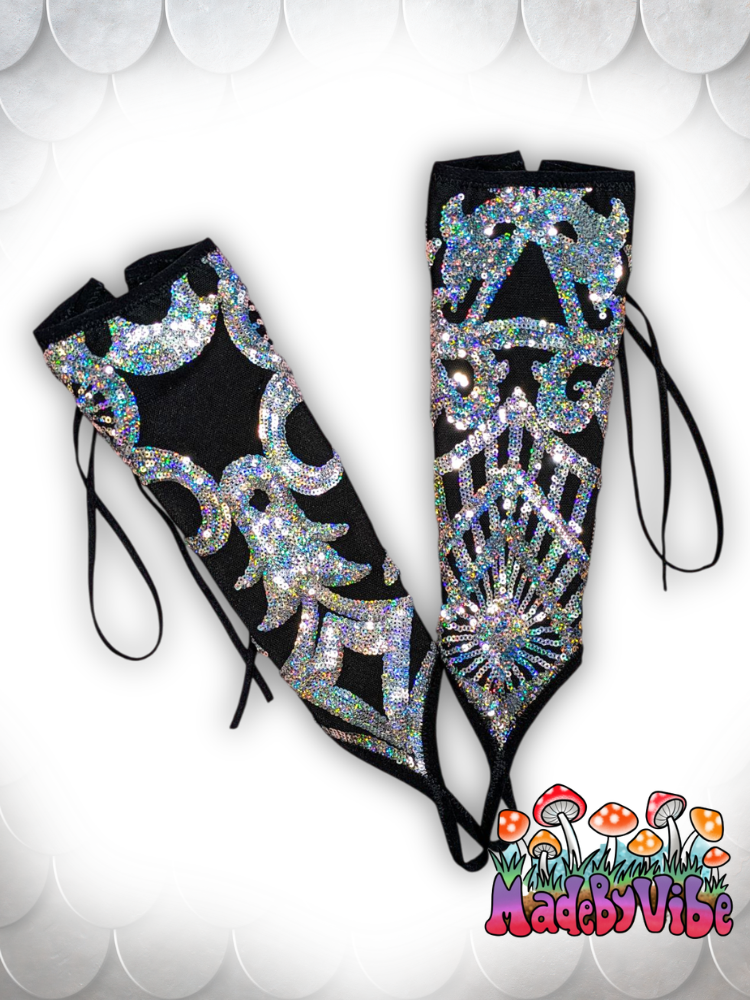 Armored Enchantress Lace Up Arm Sleeves with Finger Loop